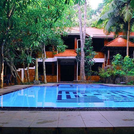 Hotel Araliya Villa Balapitiya Esterno foto
